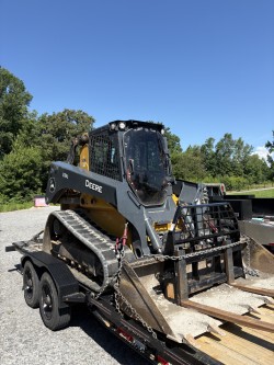 2023 John Deere 331G