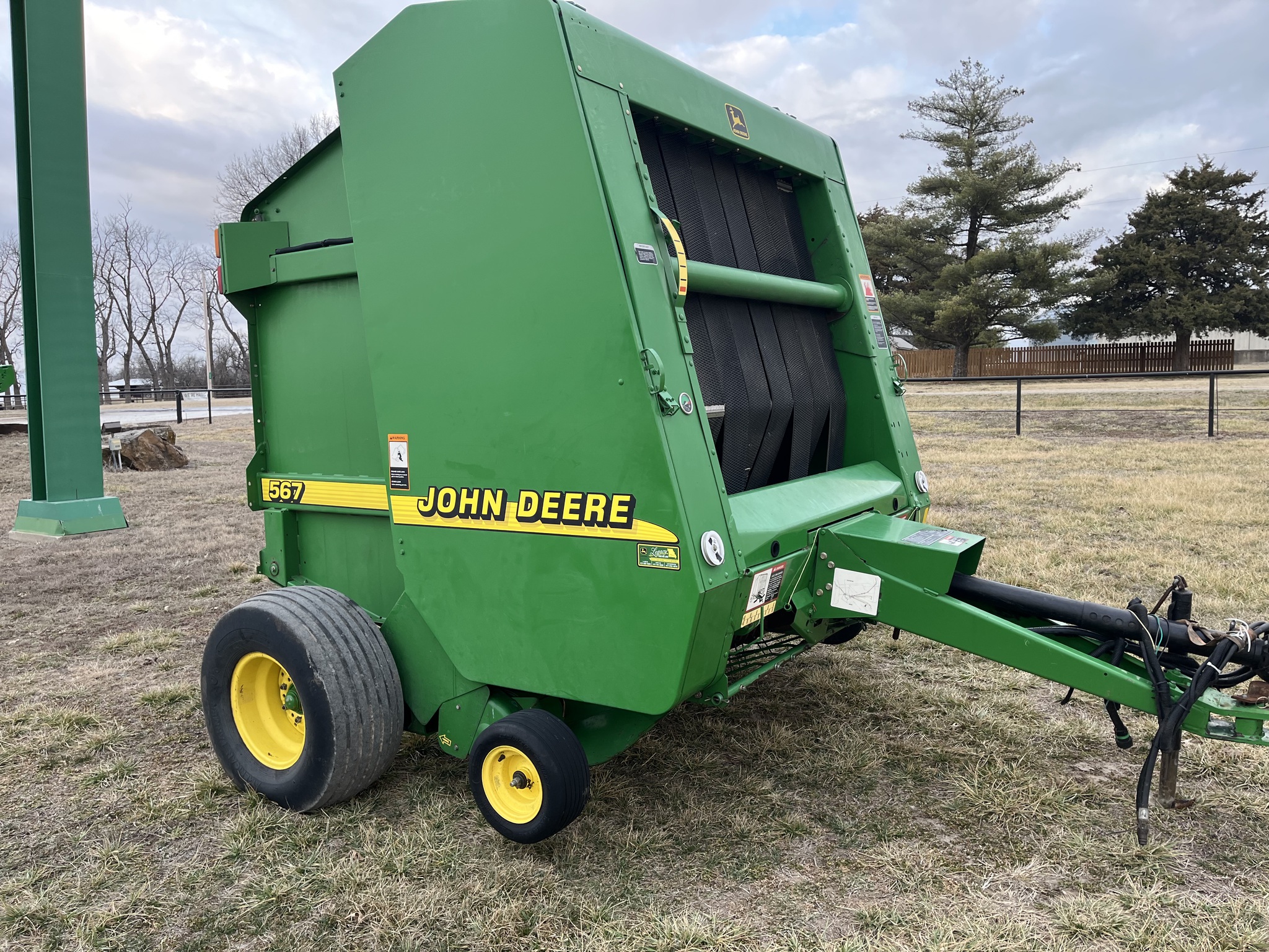  2001 John Deere 567 at Heritage Tractor in Lockwood, MO