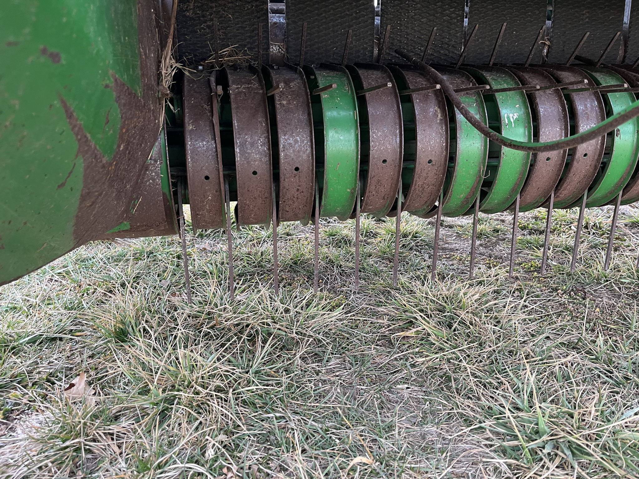  2001 John Deere 567 at Heritage Tractor in Lockwood, MO