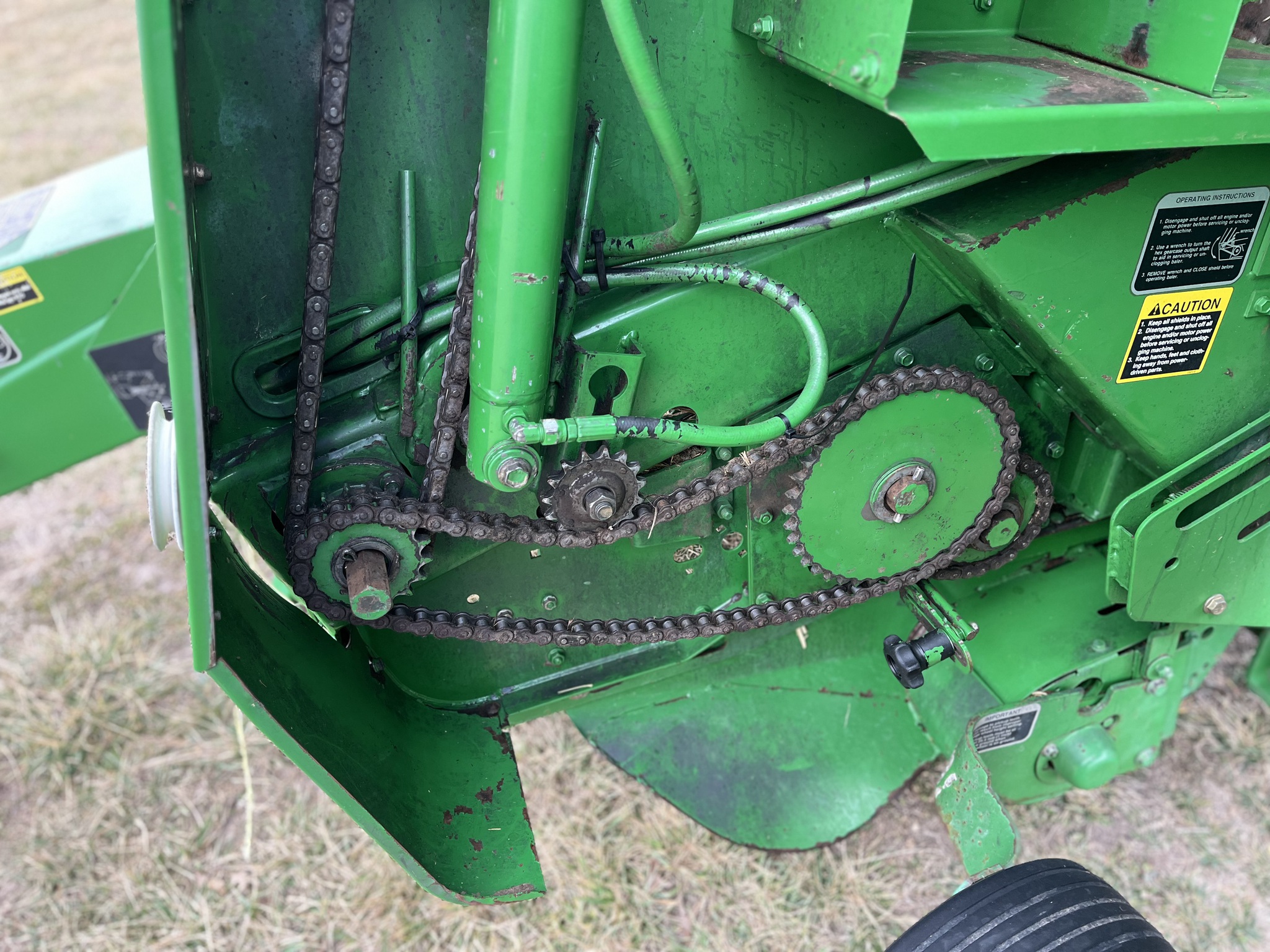  2001 John Deere 567 at Heritage Tractor in Lockwood, MO