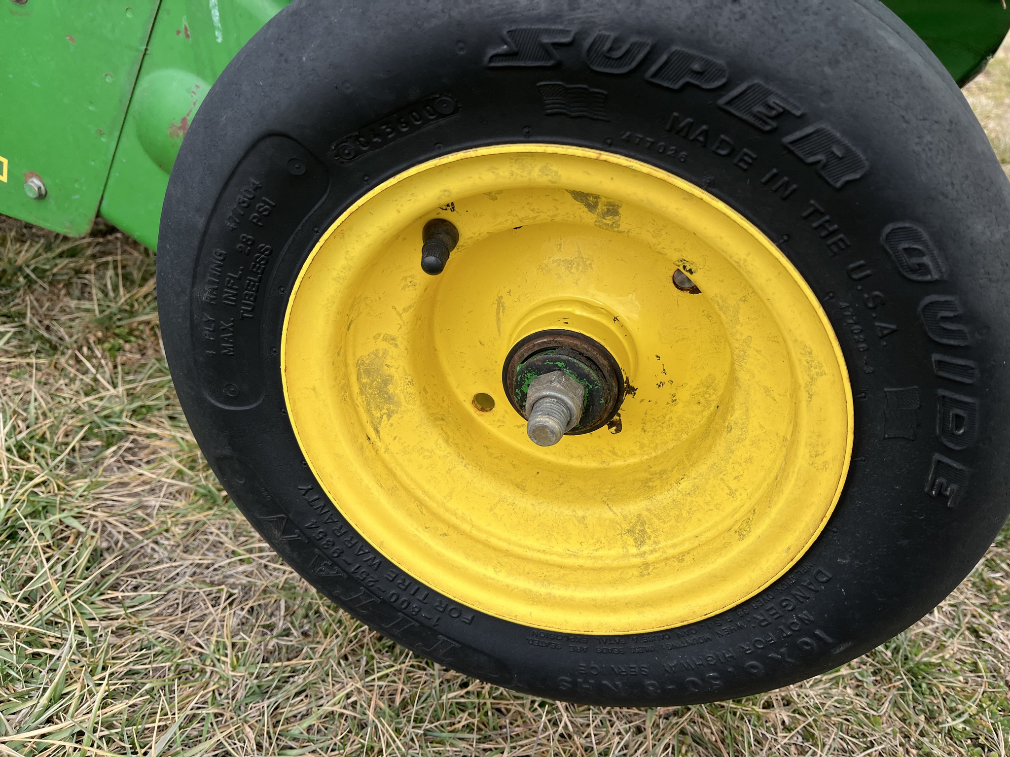  2001 John Deere 567 at Heritage Tractor in Lockwood, MO