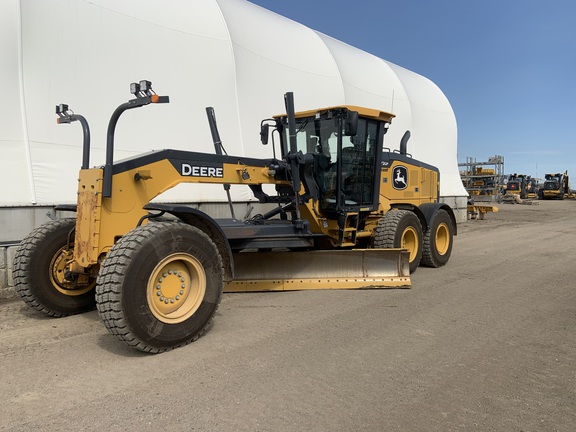 Photo of a 2021 John Deere 872G