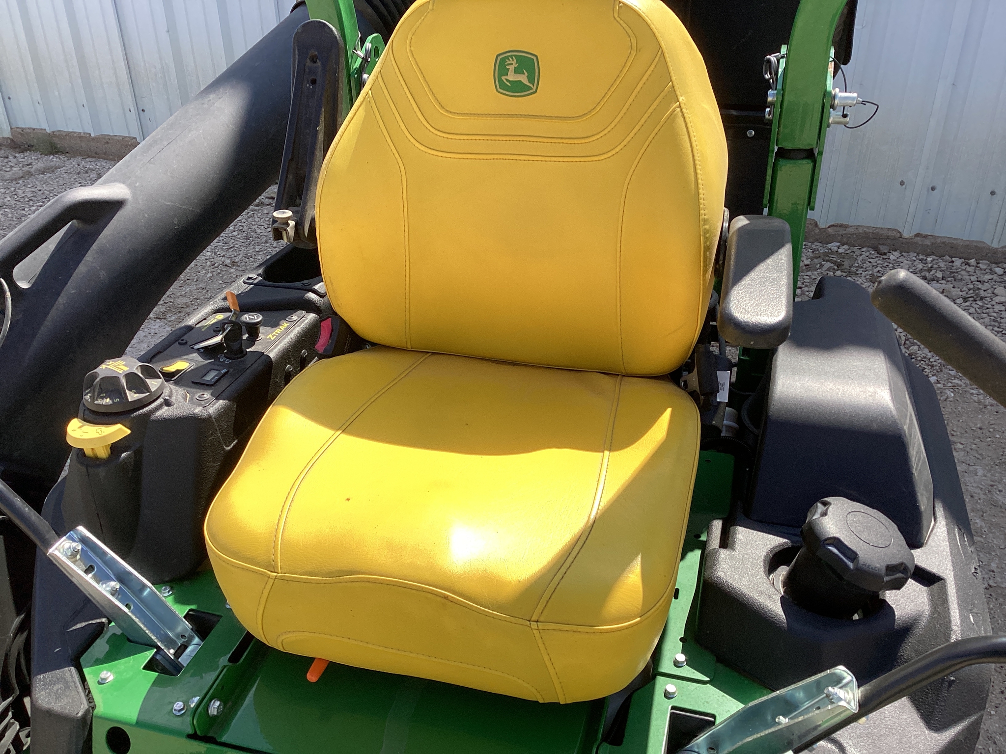 2023 John Deere Z720E Image 14