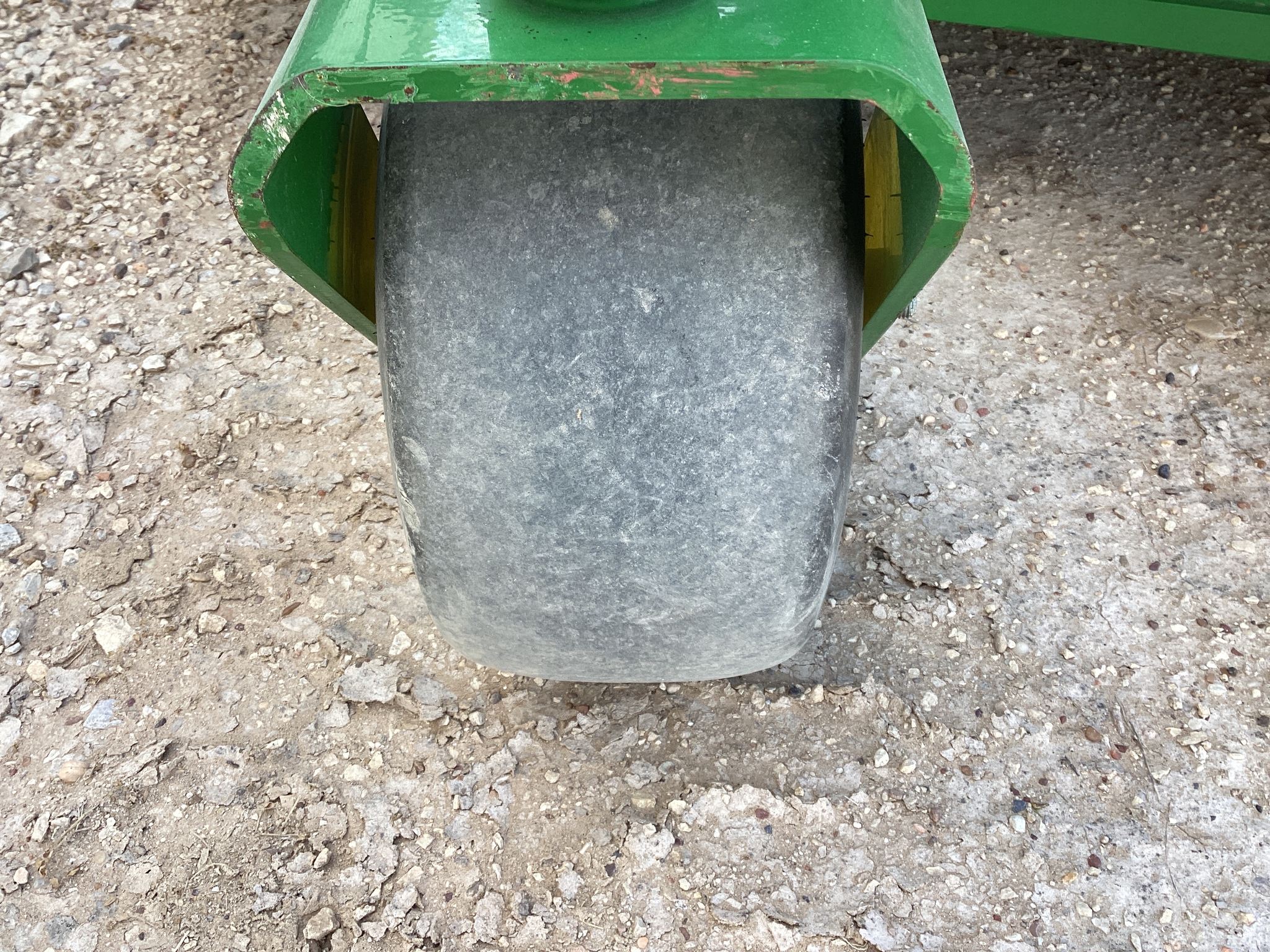 2023 John Deere Z720E Image 18
