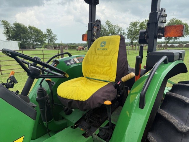 1999 John Deere 5310 Image 8