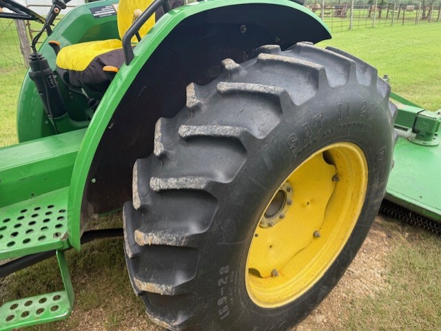 1999 John Deere 5310 Image 23