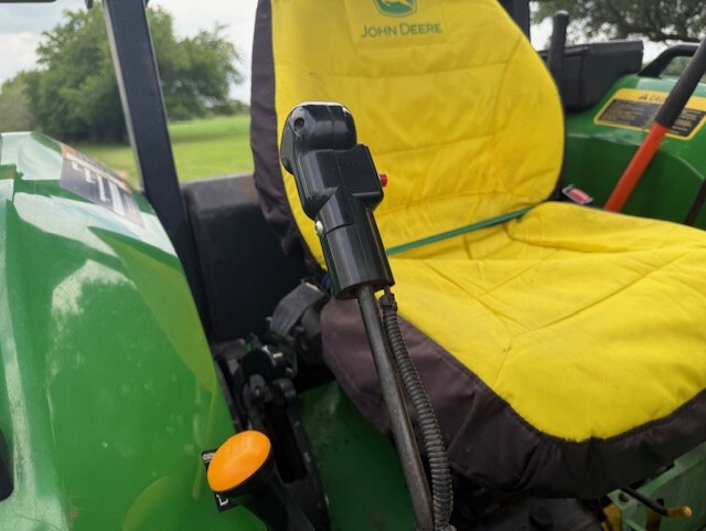 1999 John Deere 5310 Image 10