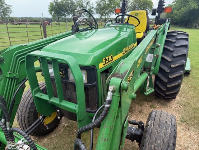 1999 John Deere 5310 Image 15