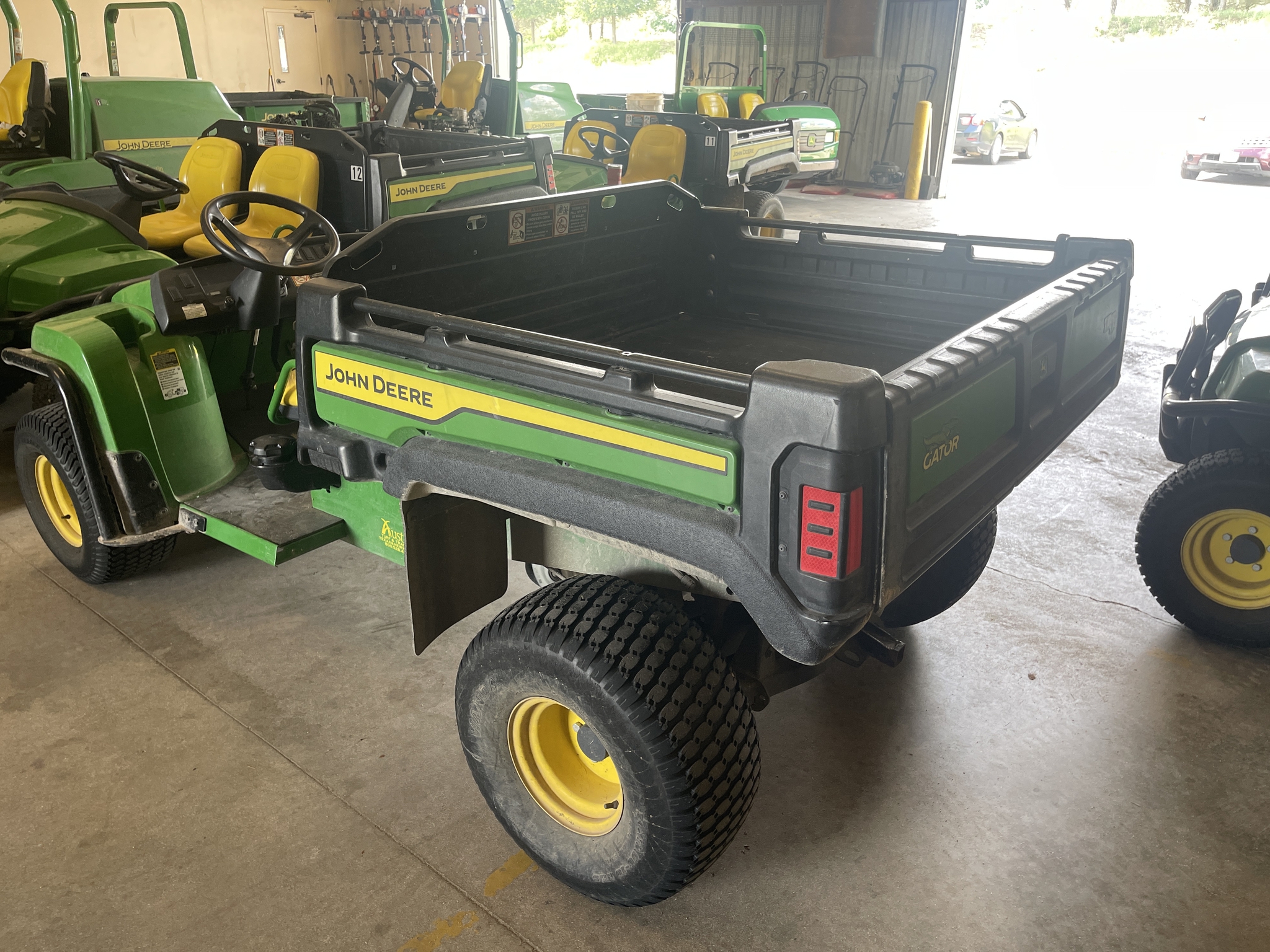 2021 John Deere Tx Turf Image 9