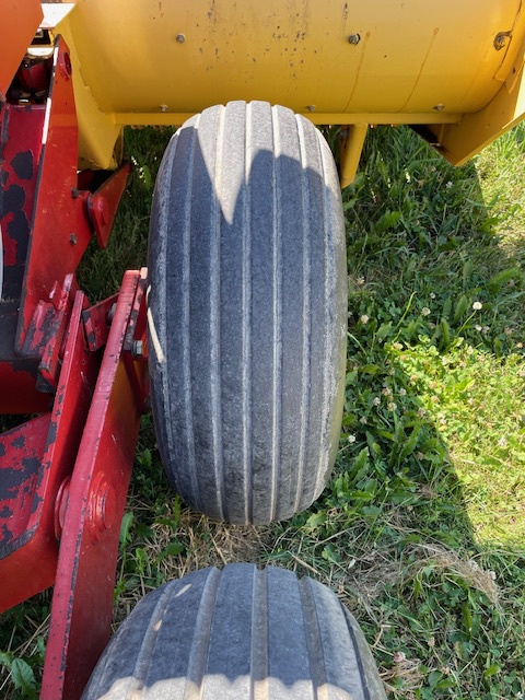 New Holland FP 230 Image 14