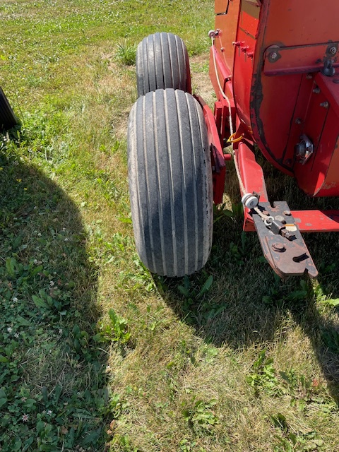 New Holland FP 230 Image 15