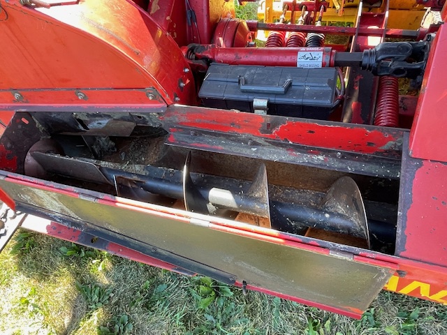 New Holland FP 230 Image 10