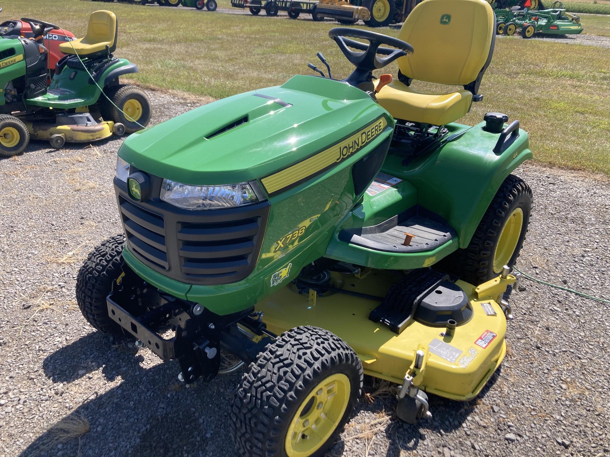 2022 John Deere X738 Image 1