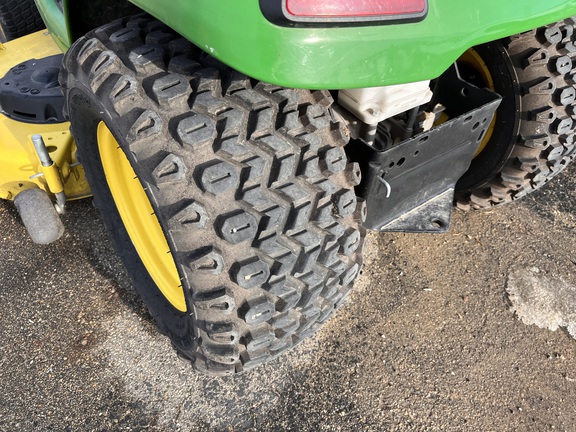 2017 John Deere X580 - Photo12