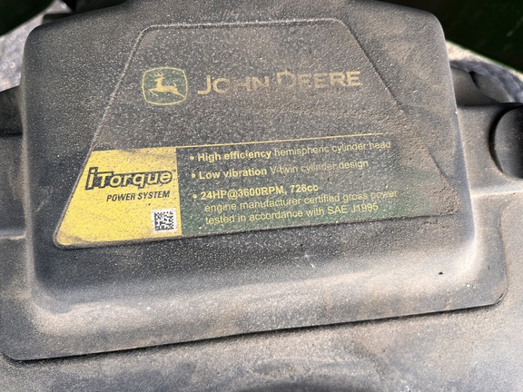 2017 John Deere X580 - Photo15