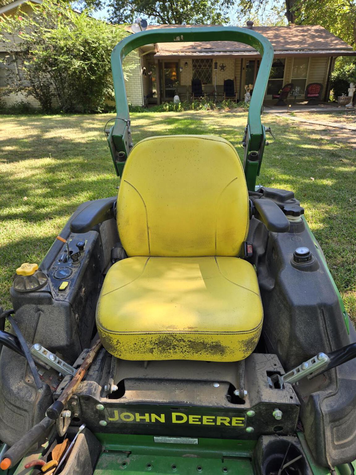 2017 John Deere Z915E Image 1