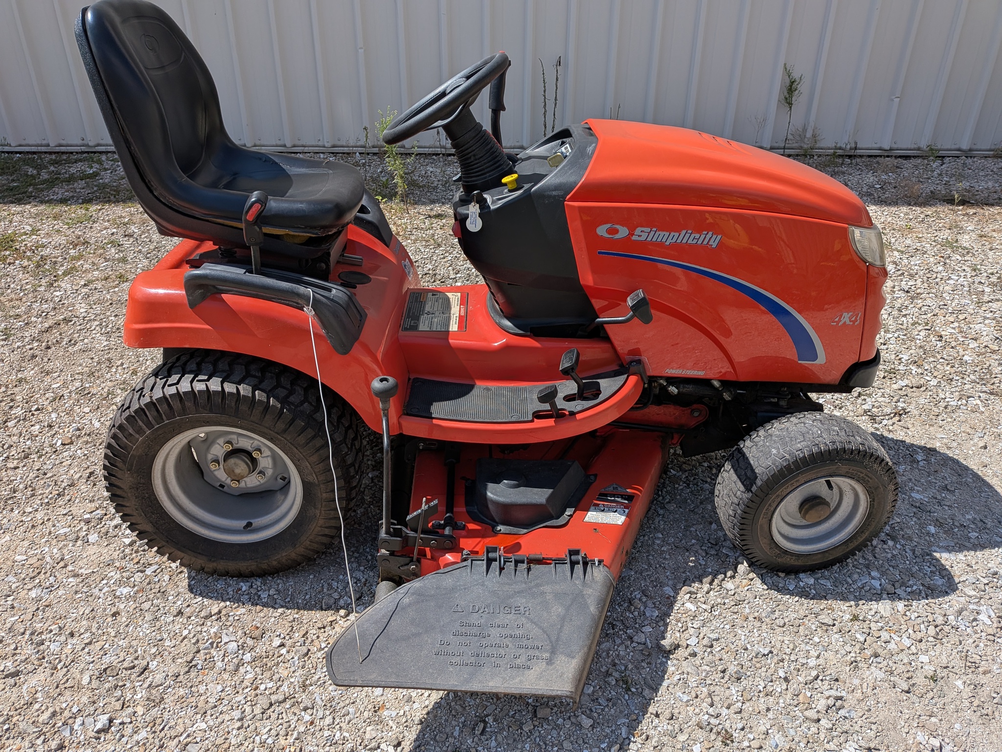  2012 Simplicity Conquest 23 at Heritage Tractor in Galesburg, IL