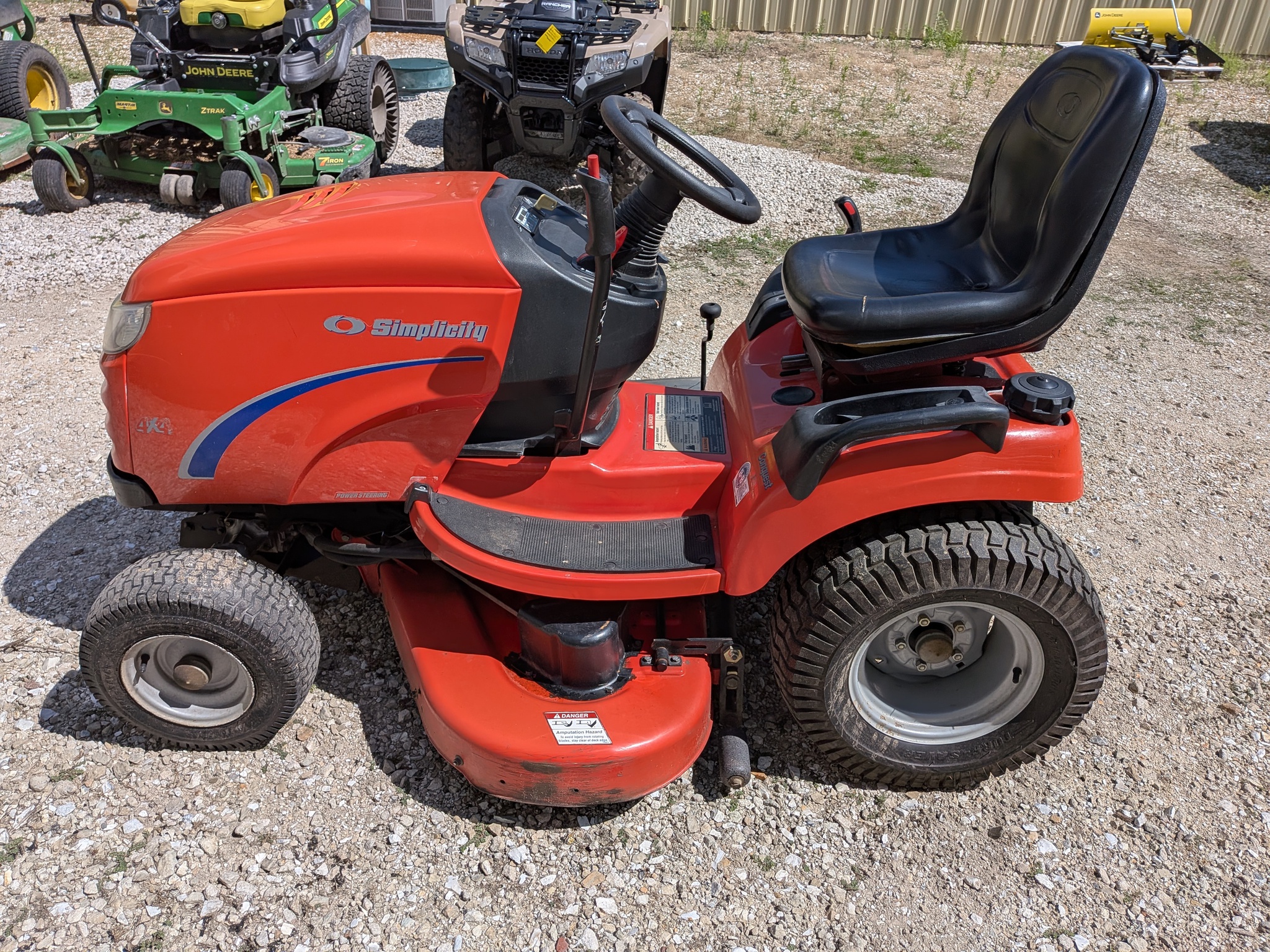  2012 Simplicity Conquest 23 at Heritage Tractor in Galesburg, IL