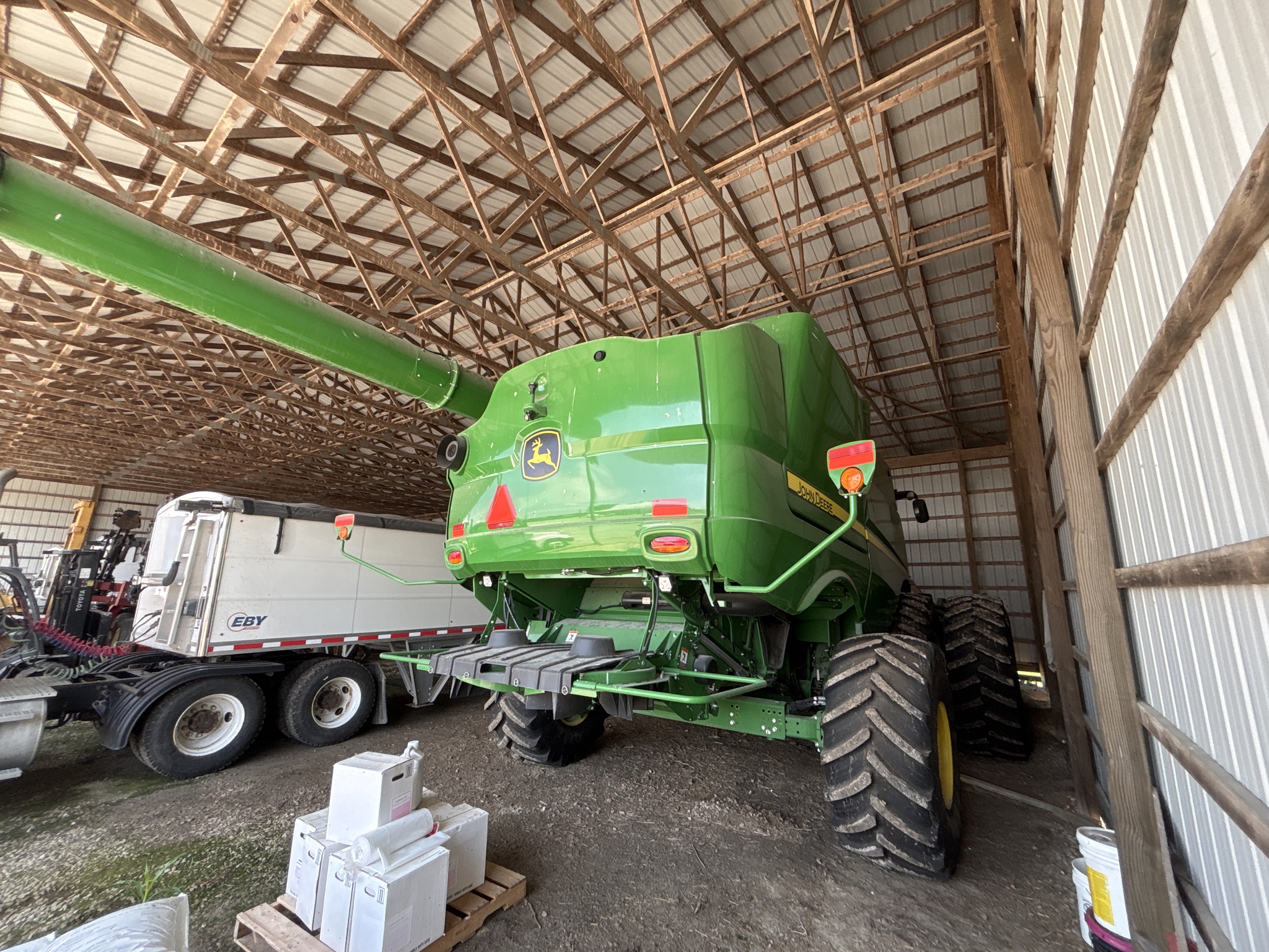 Used 2024 John Deere S770 Combines at Koenig Equipment in Urbana, OH - PhotoXL4