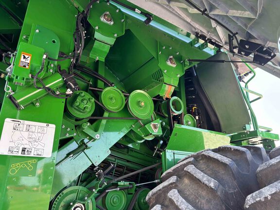 Used 2024 John Deere S770 Combines at Koenig Equipment in Urbana, OH - Photo16