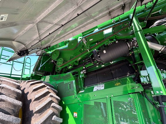Used 2024 John Deere S770 Combines at Koenig Equipment in Urbana, OH - Photo26