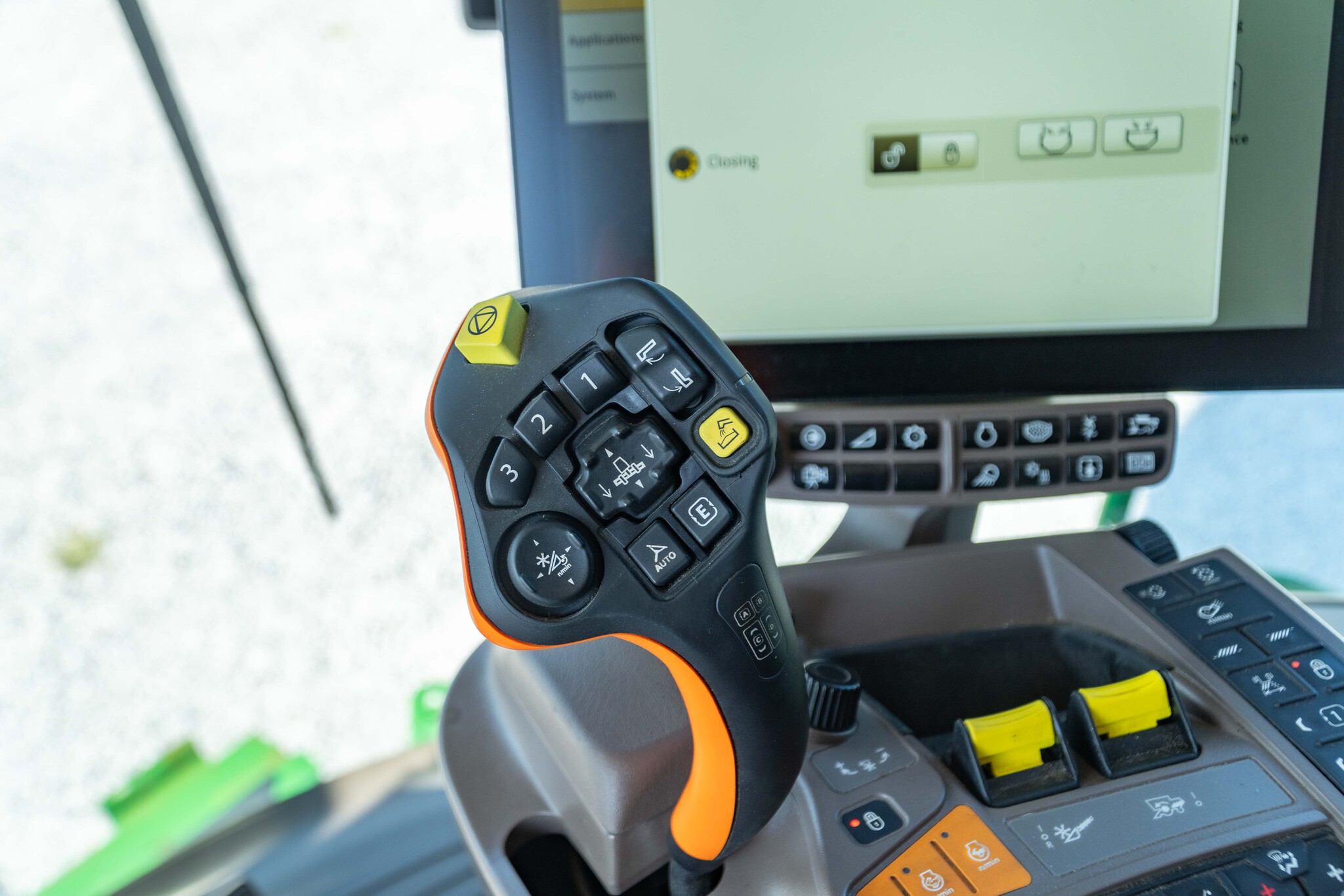 Used 2024 John Deere S770 Combines at Koenig Equipment in Urbana, OH - PhotoXL40