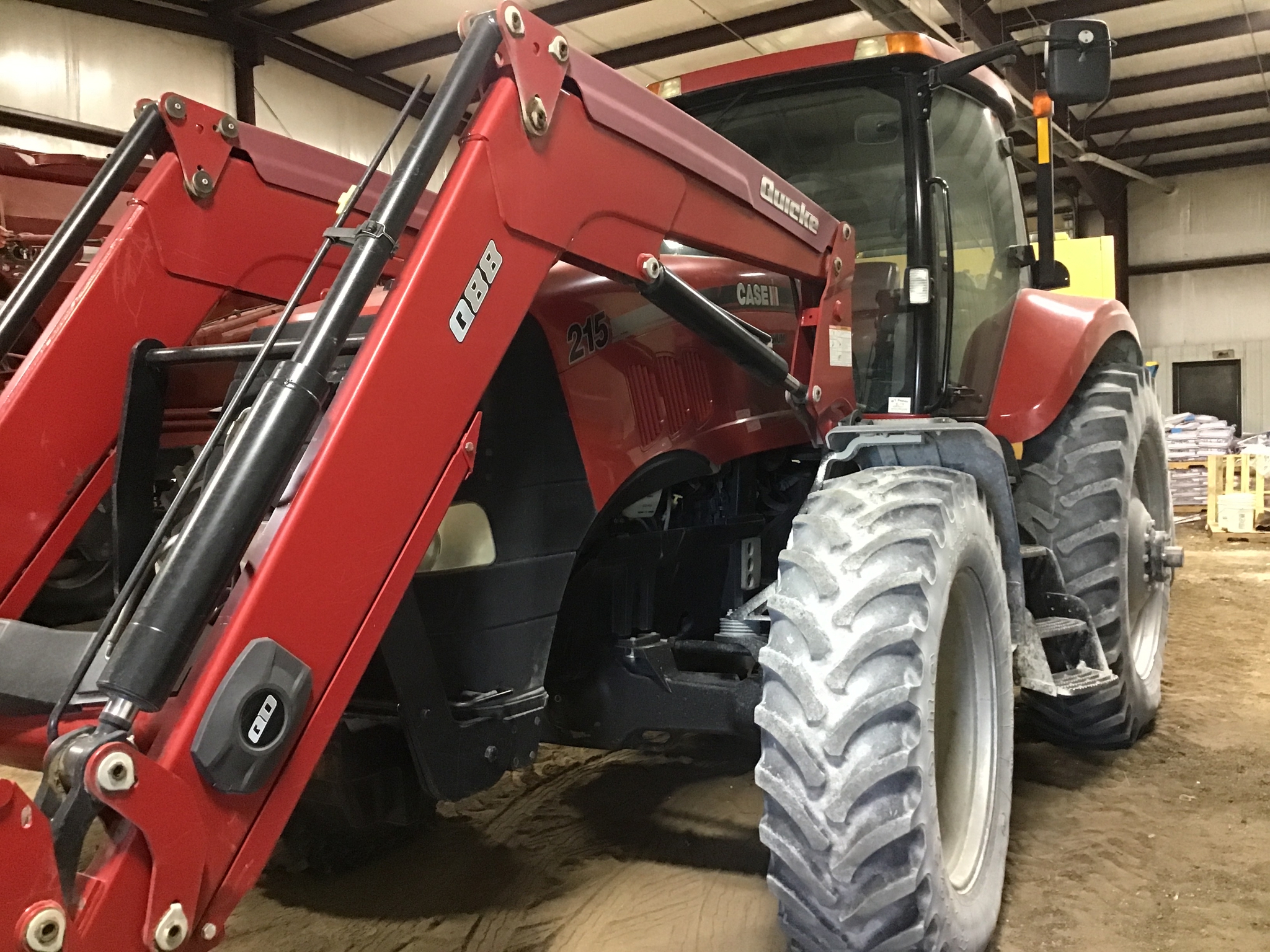 2008 Case IH Magnum 215 Image 2