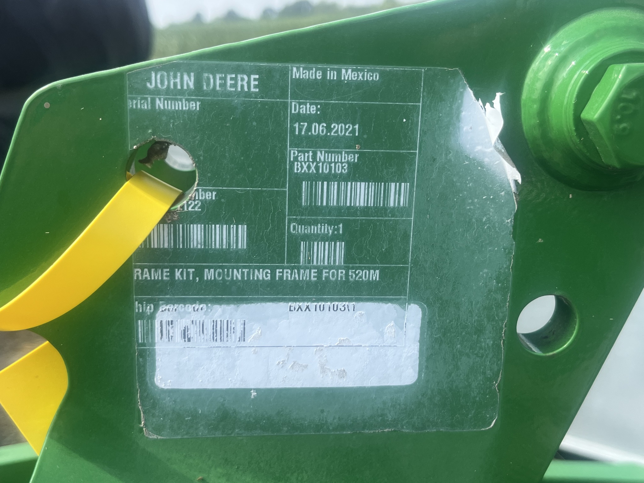 John Deere 520M Image 2