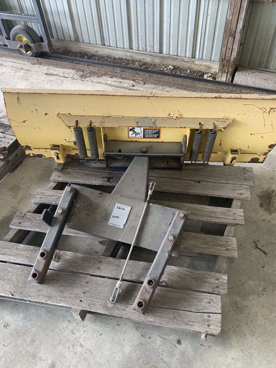 John Deere Front Balde Image 1