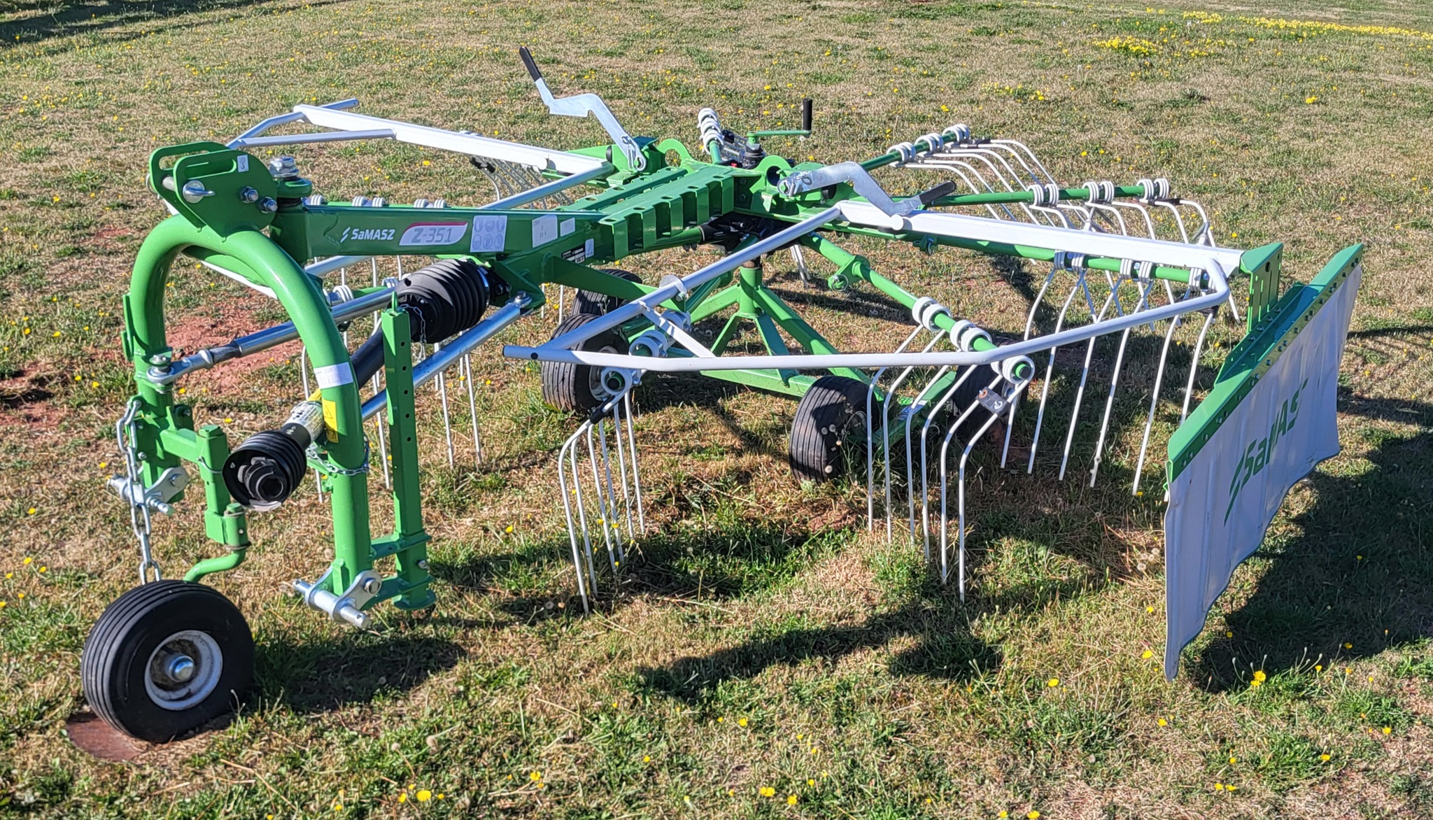 2022 Samasz Z-351 Rotary Rake w/Ground Following Wheel Image 2