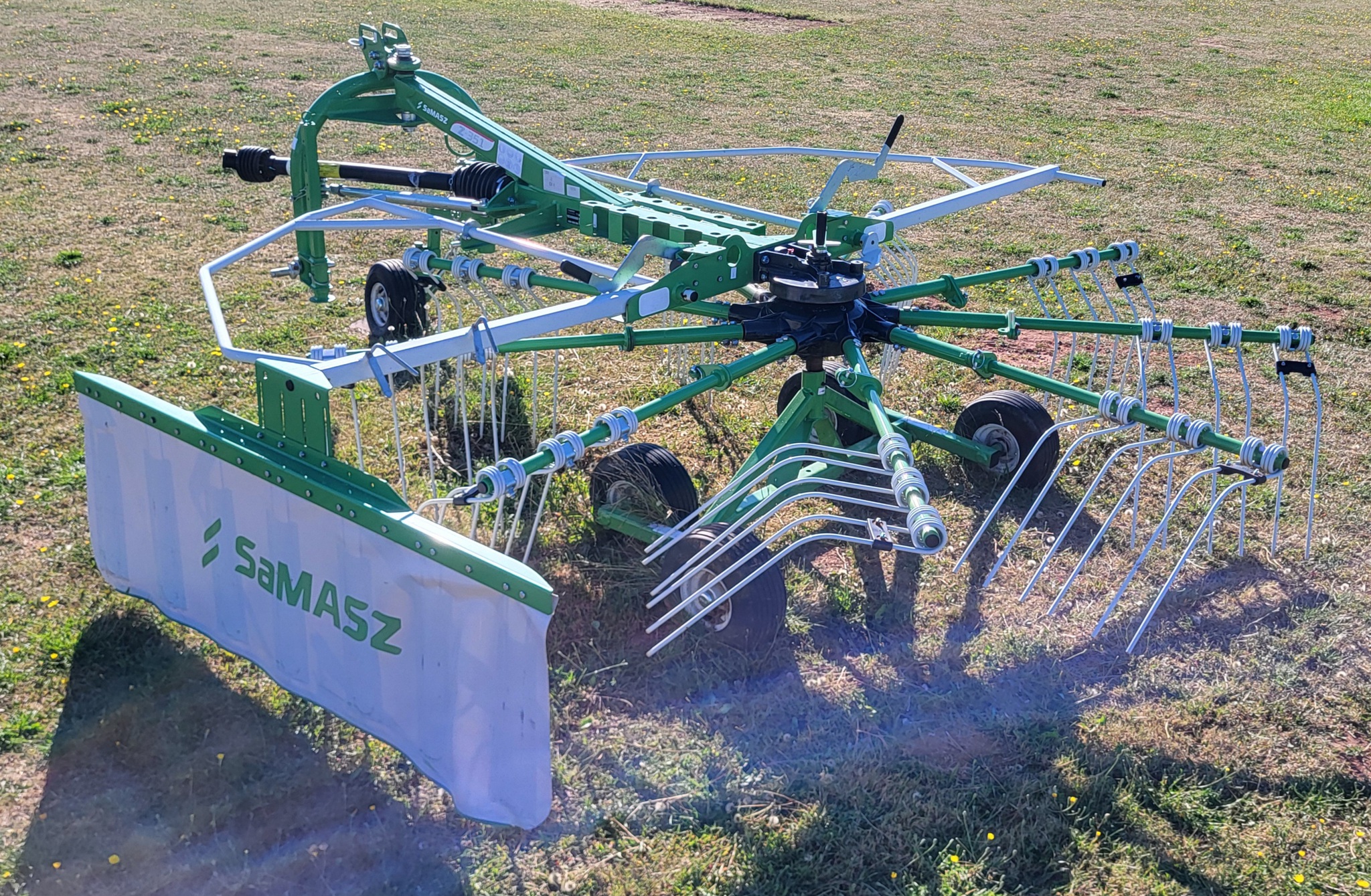 2022 Samasz Z-351 Rotary Rake w/Ground Following Wheel Image 4