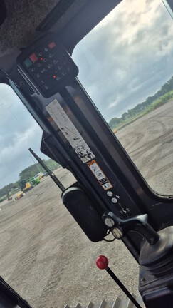 2018 John Deere 700K