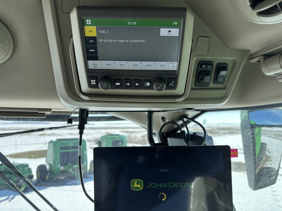 Used 2025 John Deere S7 800 Combines at Koenig Equipment in Greensburg, IN - Photo9