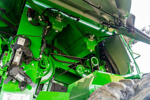 Used 2025 John Deere S7 800 Combines at Koenig Equipment in Greensburg, IN - Photo18