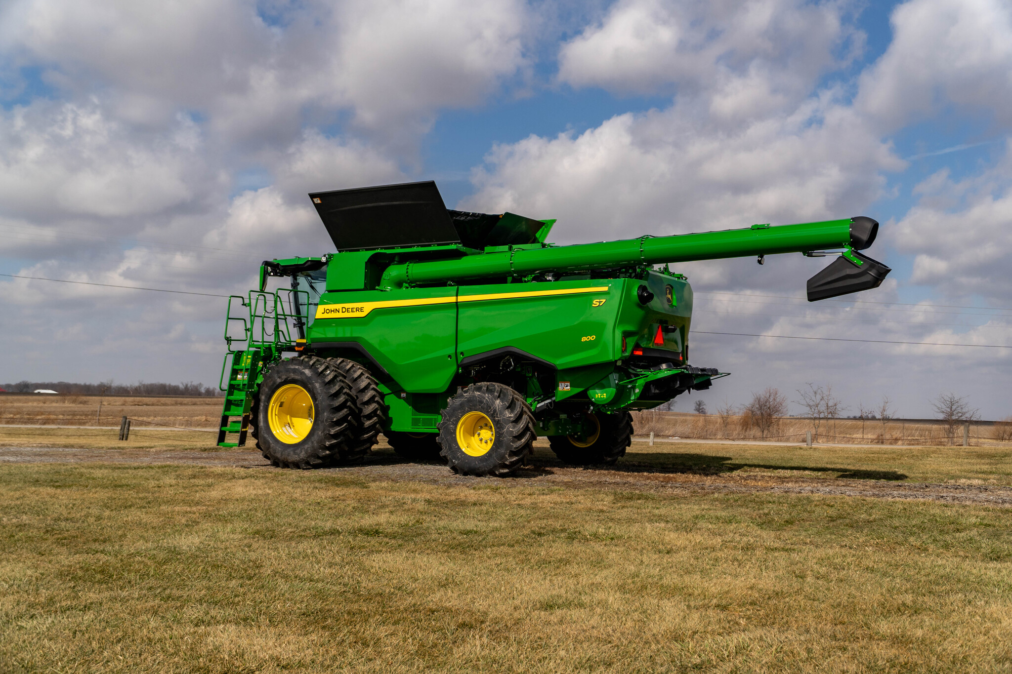 Used 2025 John Deere S7 800 Combines at Koenig Equipment in Greensburg, IN - PhotoXL2