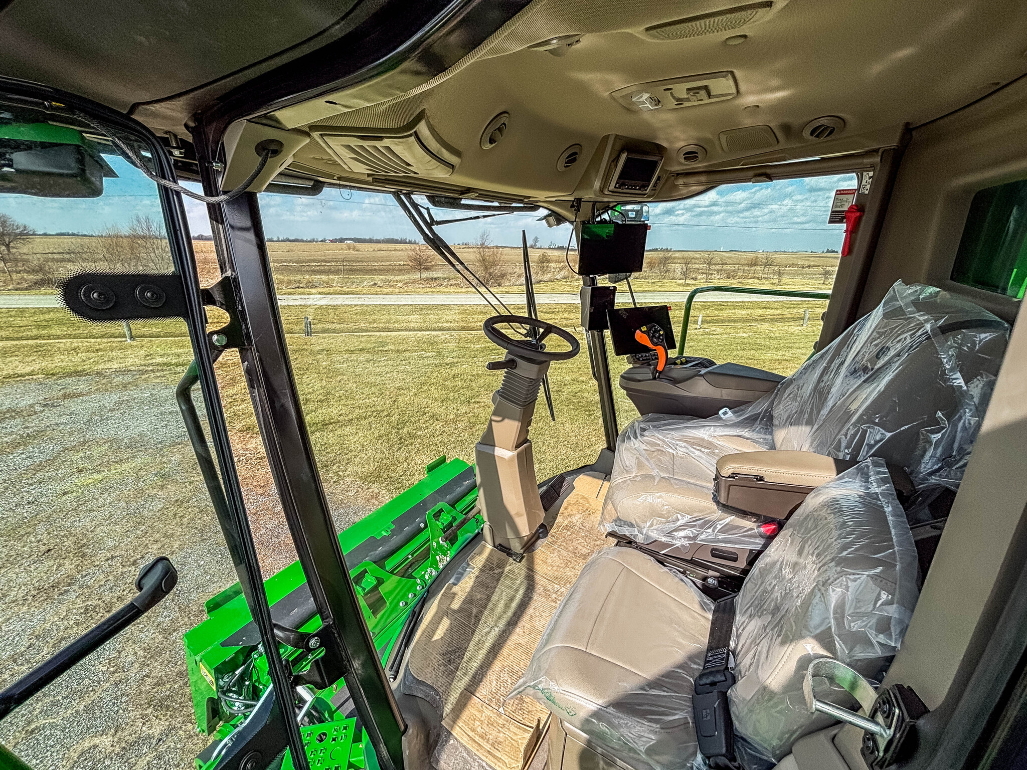 Used 2025 John Deere S7 800 Combines at Koenig Equipment in Greensburg, IN - PhotoXL40