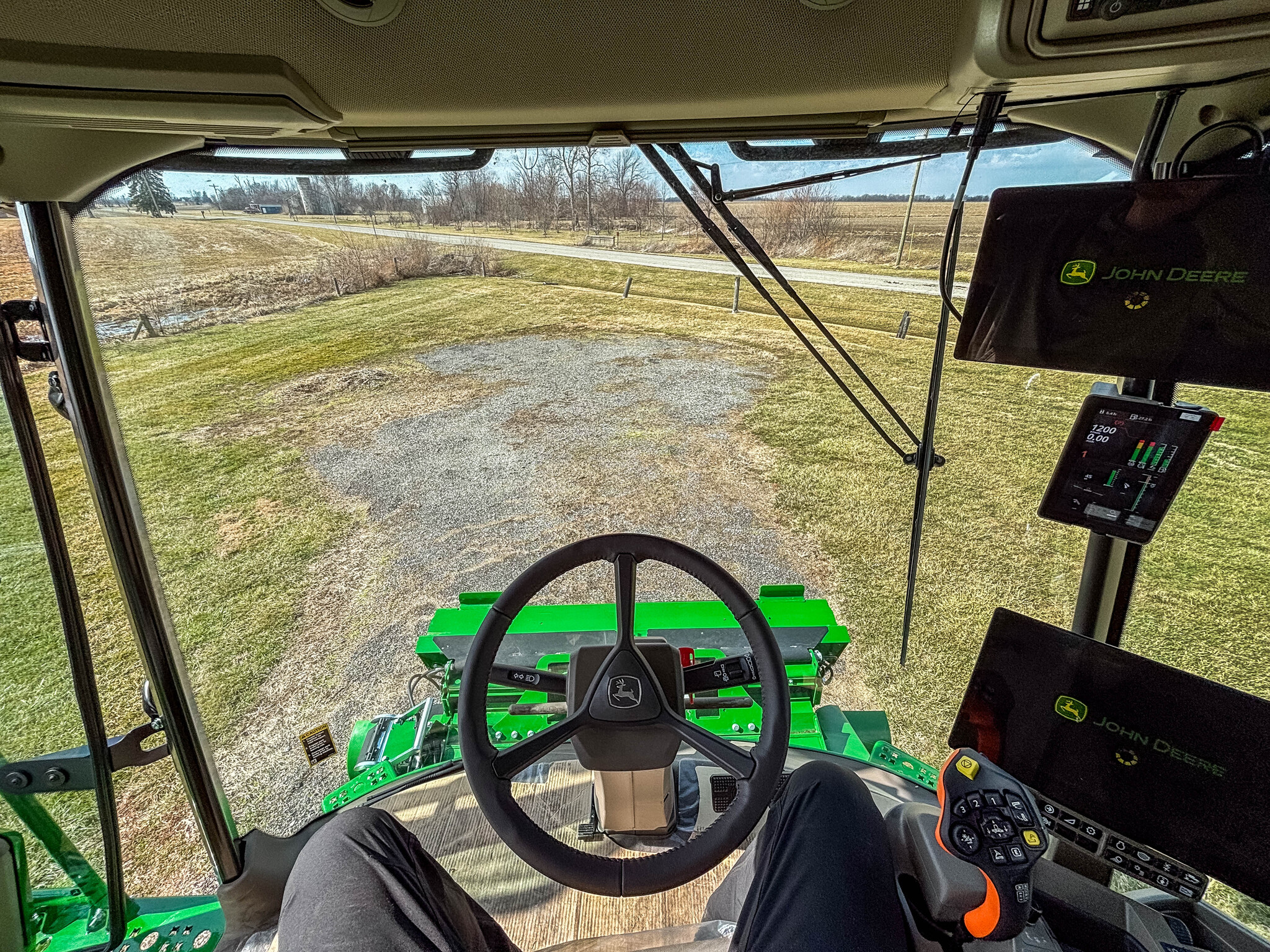 Used 2025 John Deere S7 800 Combines at Koenig Equipment in Greensburg, IN - PhotoXL41