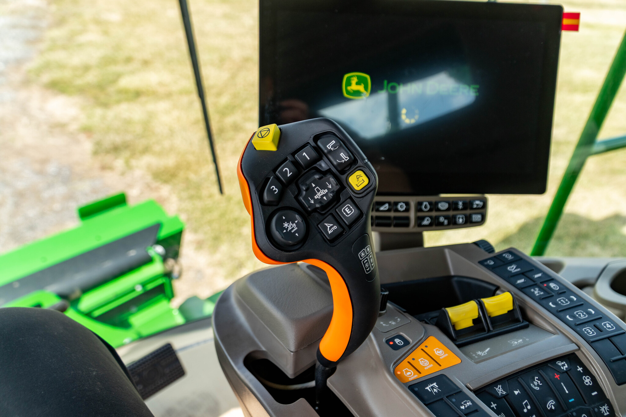 Used 2025 John Deere S7 800 Combines at Koenig Equipment in Greensburg, IN - PhotoXL44