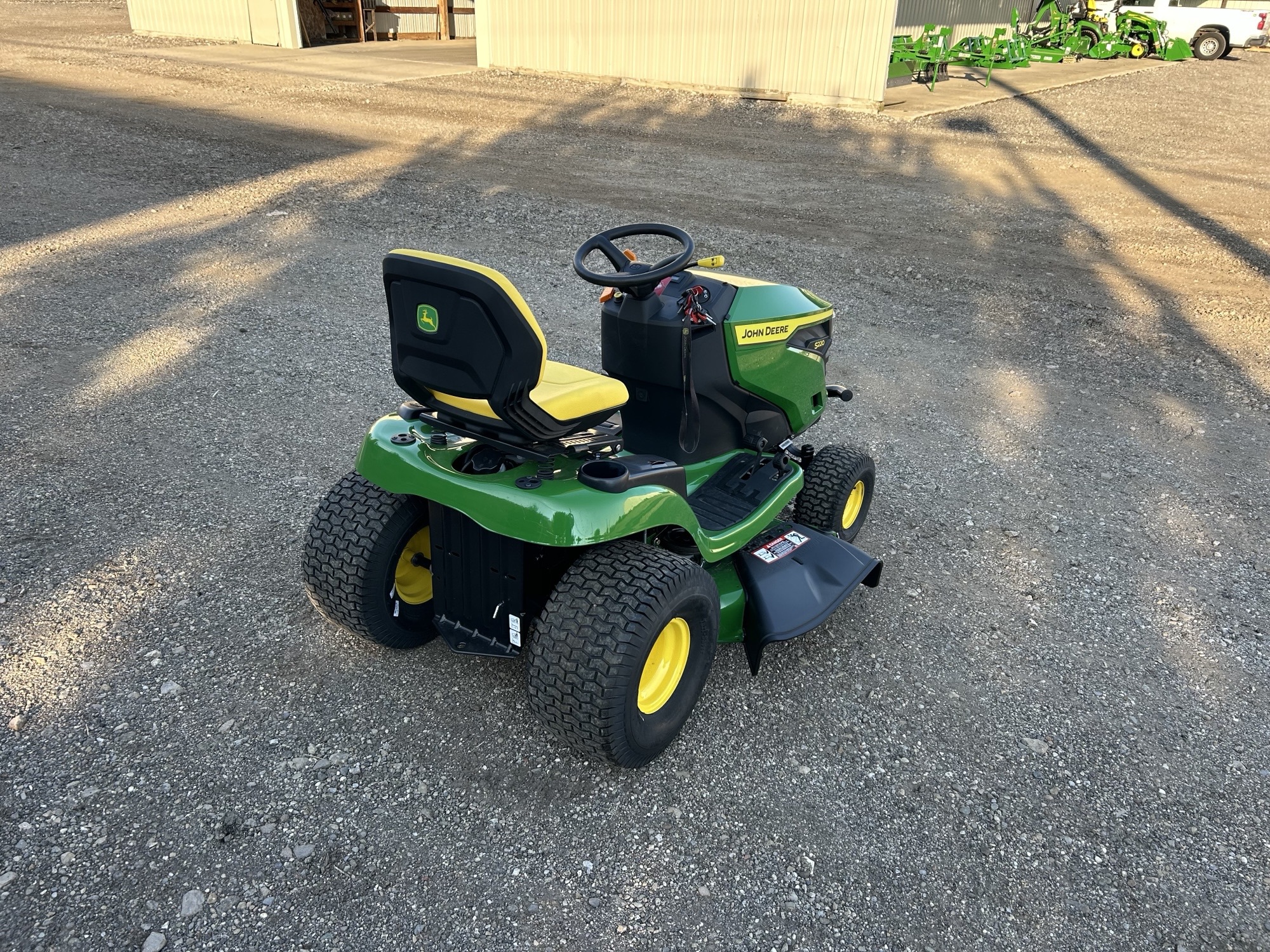 2025 John Deere S220 Image 6