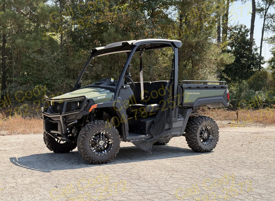 2025 John Deere XUV845M Image 2