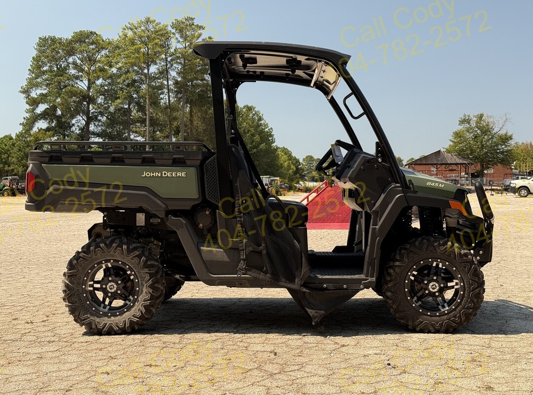 2025 John Deere XUV845M Image 9