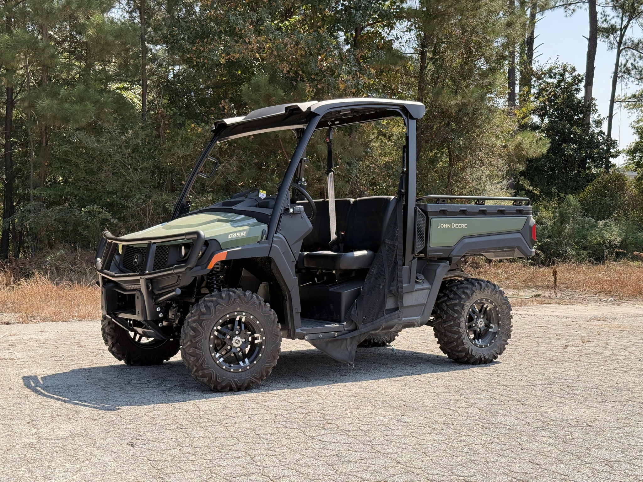 2025 John Deere XUV845M Image 3