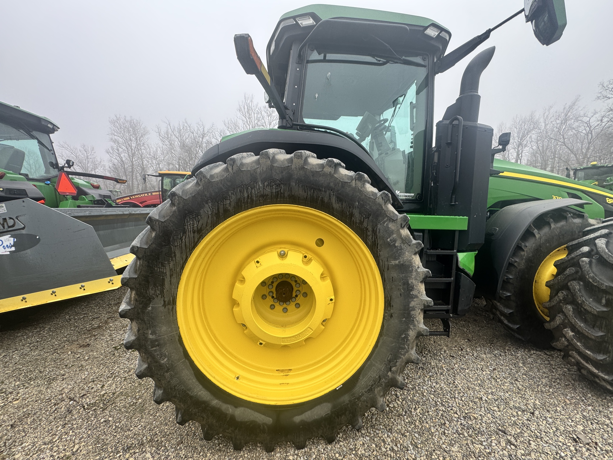 2023 John Deere 8R 370 Image 12