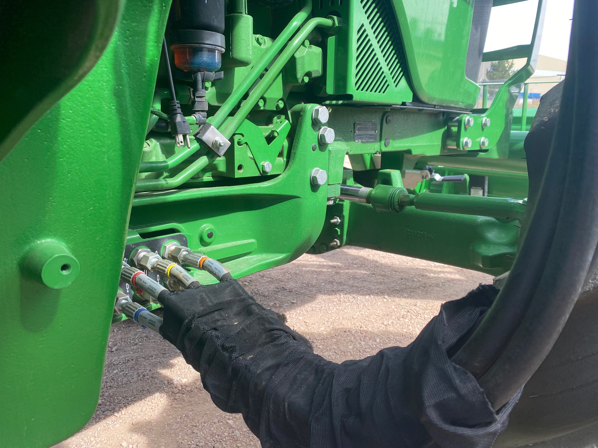 2022 John Deere 5100M Image 24