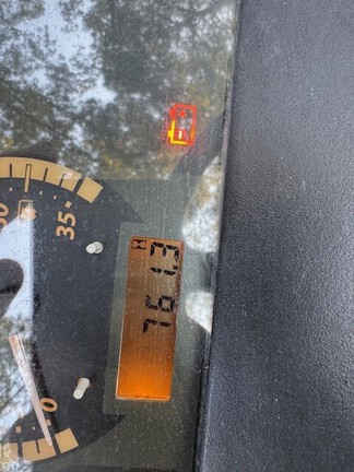 2014 John Deere 1025R Photo 6