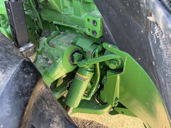 2025 John Deere 8R 340 - Photo13