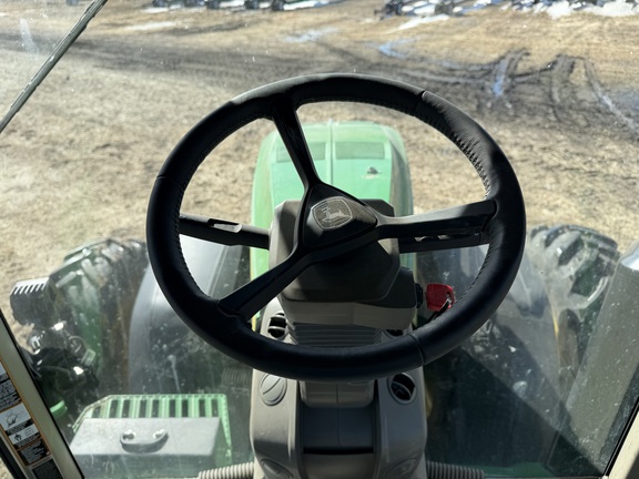 2025 John Deere 8R 340 - Photo30