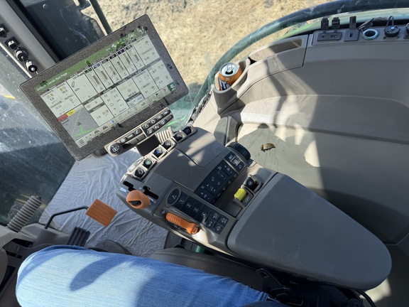 2025 John Deere 8R 340 - Photo33