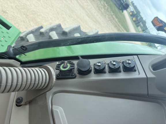 2025 John Deere 8R 340 - Photo28