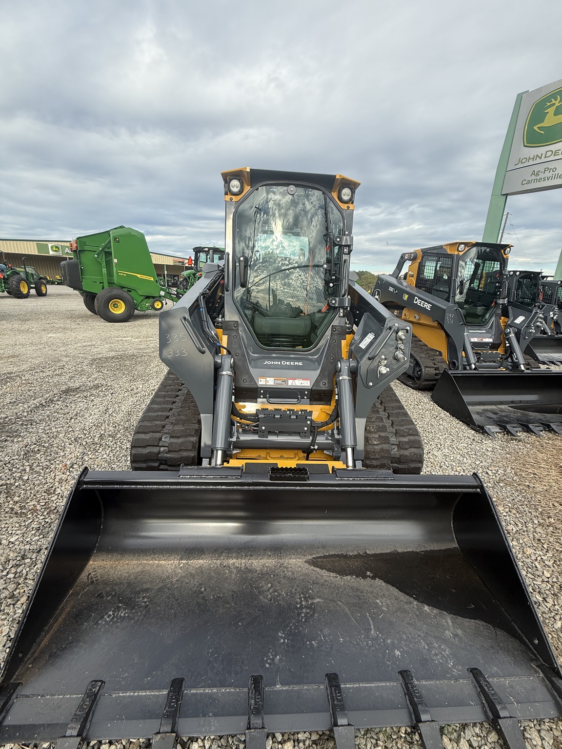 2025 John Deere 333 P Image 2